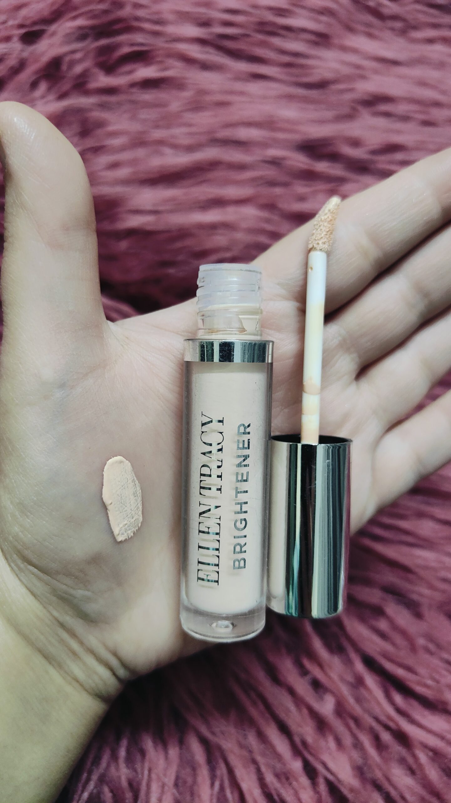 Ellen Tracy Brightening Concealer